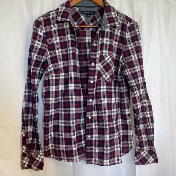 TOMMY HILFIGER Women’s Red Navy Plaid Button Down Long Sleeve Shirt Size Small - Picture 1 of 13